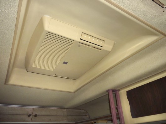The ceiling installation of the factory AC unit is thoughtfully designed and attractive.